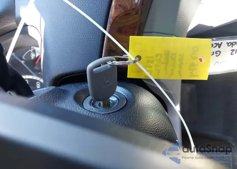 2012 Honda Accord 3.5 Ex-L from USA, damaged, VIN 1HGCP3F86CA017974